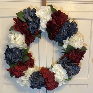 Silk Hydrangea Holiday Season Wreath 20” Diameter